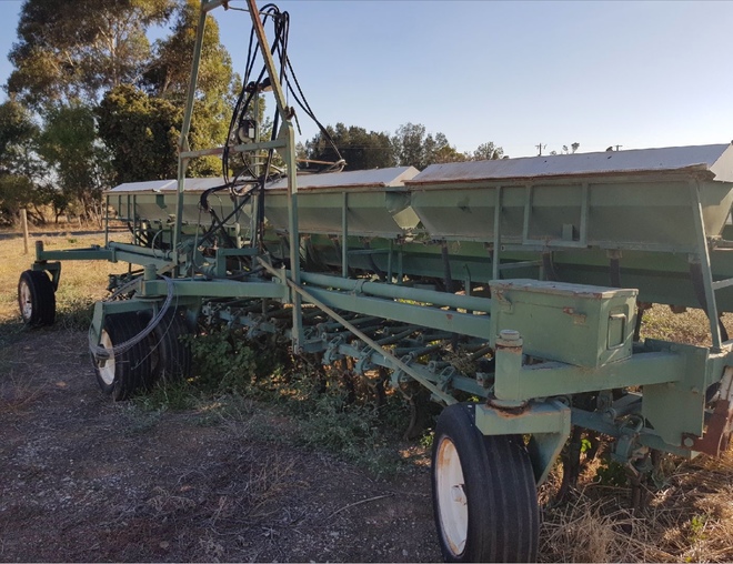 John Shearer 40 Row Combine For Sale w Hyd Harrows & SSB