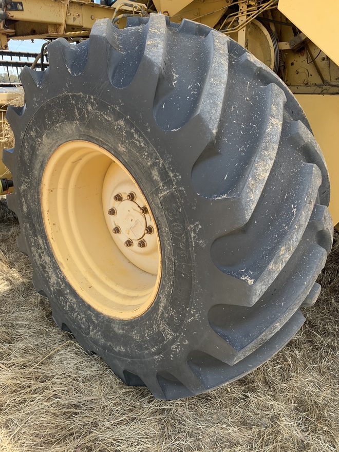 New Holland TX 64 Header / Harvester For Sale