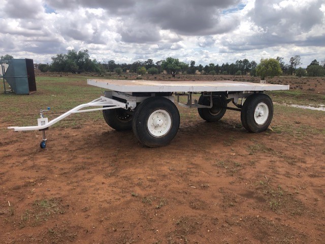 Heavy Duty Farm Trailer 15ft * 7ft tray 4 Single 10.00 R 20 Truck Tyres