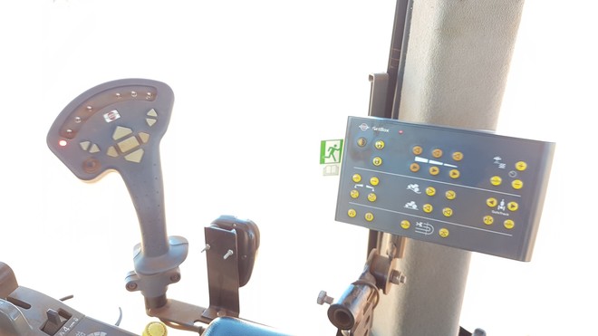 Under Auction (A116) - 2015 Hardi Commander 8500