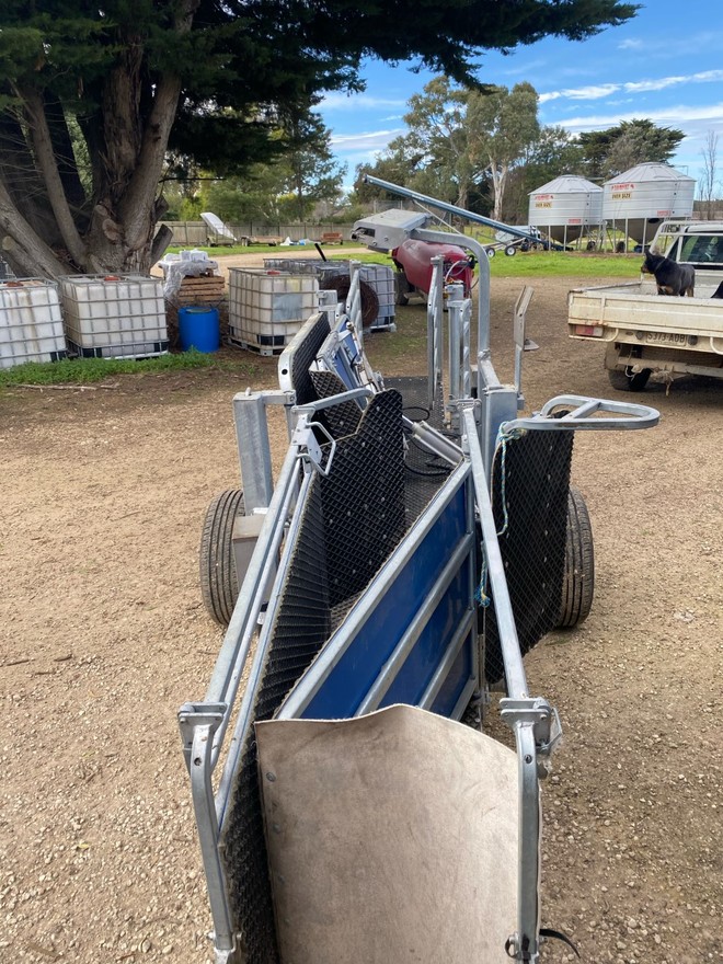 Clipex Sheep handler