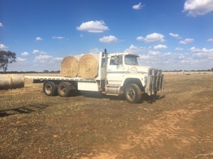 Ford Louis 8000 Cab & Chassis