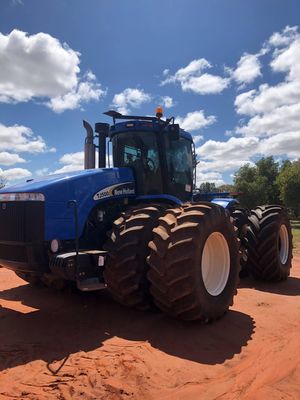 New Holland TJ 500
