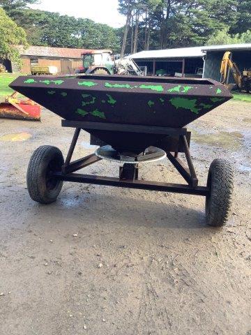  Fertilizer Spreader 