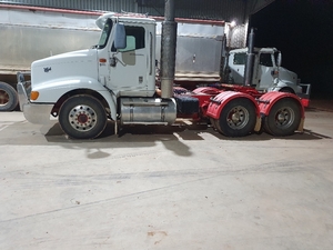 International 9200 Eagle Prime Mover