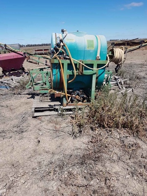 Goldacres 800L 3pl Boom Spray