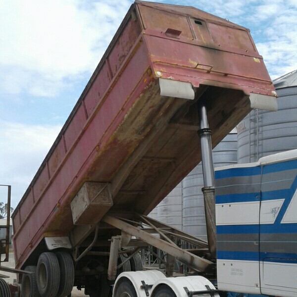 Steel Tipper (Available mid December)