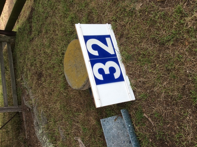 Under Auction - Rear Counter Weight - 2% + GST Buyers Premium on All Lots 