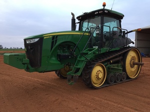 John Deere 8335RT Tractor