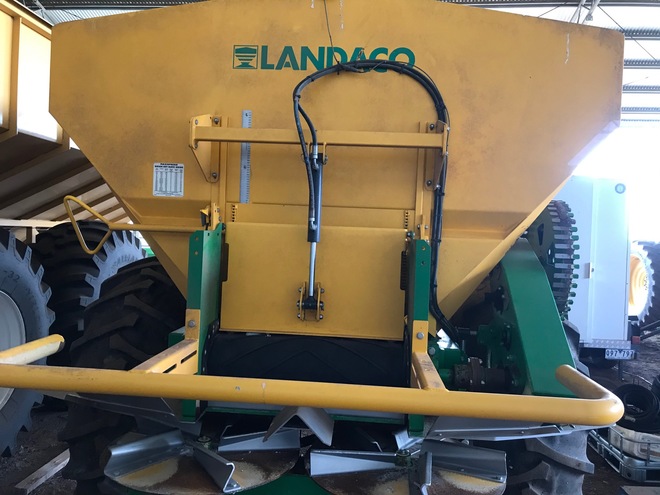 2016 Landaco TS 10000 Maxi Spreader