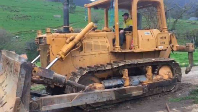 Komatsu D65E-6 150 hp