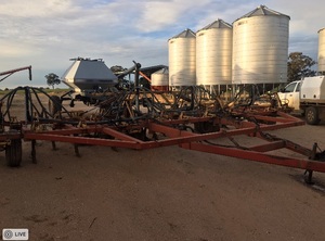 Versatile 31ft Bar with 1330 Flexi-Coil Cart