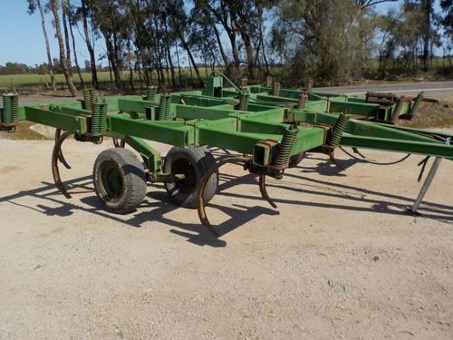 Under Auction - Chisel Plough 17 Tyne - 2% Buyers Premium on all Lots