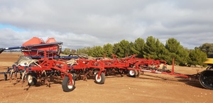 Morris 60ft 9000 seeder and 7240 air cart ##PRICED REDUCED##