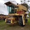 New Holland TR 85 Header