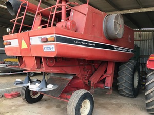 1440 Case IH Header & 25ft 1010 front 
