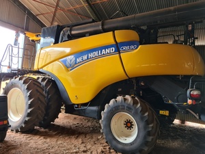 2017 New Holland CR890 