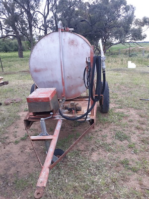 Fuel trailer