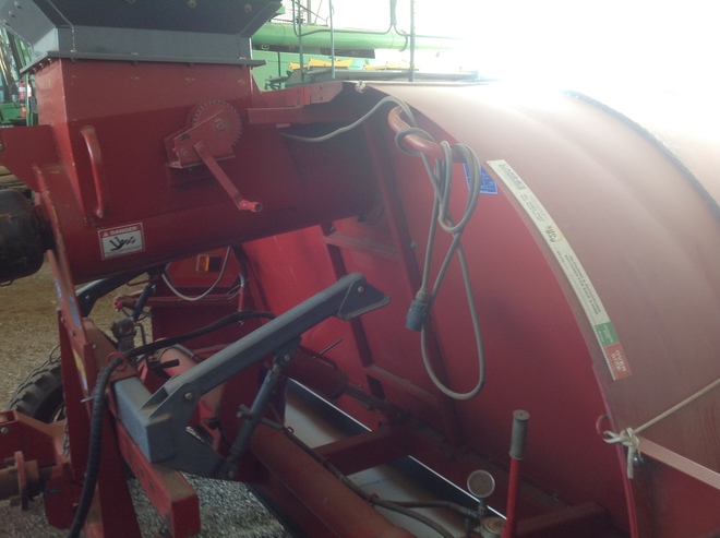 Mainero 2230 Grain Bag Inloader For Sale - Done about 10 Bags
