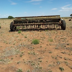 Horwood Bagshaw Combine