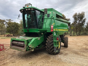 2003 John Deere 9650 STS & 2002 972 MacDon Front