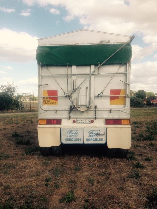 VOLVO F12 Truck & Alum Grain Tub  No GST on this