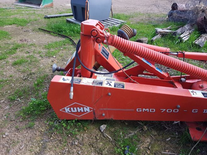 Kuhn GMD700-GII 7 Disc Mower