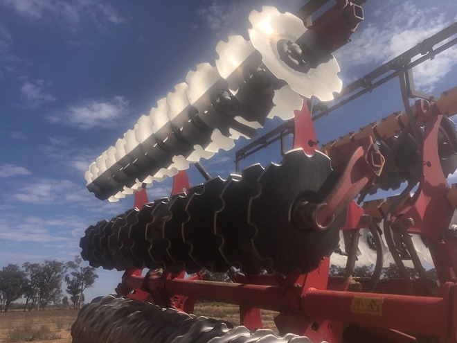 Vaderstad Carrier 820 Trailing Disc Cultivator
