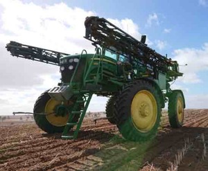 John Deere 4830 Sprayer