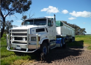1990 International Transtar 4670 With 1985 White WS  36ft Tipper - May Seperate