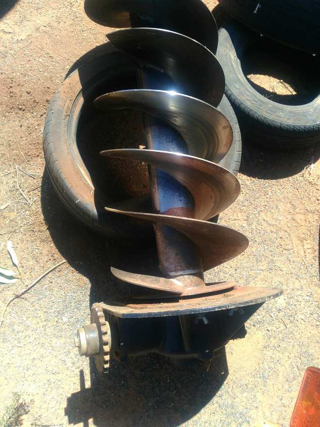 Case 9120 vertical unload auger section, holder and gearbox