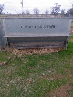 Cowra Lick Feeders
