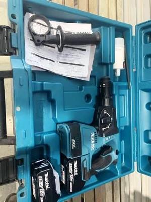 NEW Makita DHR243 Rotary Hammer
