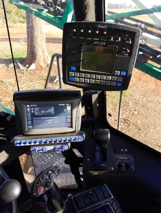 (A98) Goldacres Crop Cruiser Self Propelled 36m x 3500L Sprayer - 2009 Model