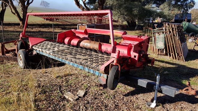 9FT Canola Pickup Front to suit case header 