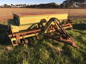 Aitchison 1116 seed drill - Baker boots - twin boxes-