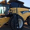 New Holland  CR960 with 36 ft Honeybee Front with Transport Kit