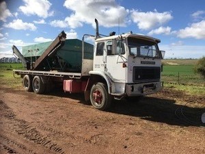 International Acco 1950C Lazy Axle Diesel truck  
