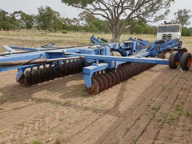 Grizzly Heavy Duty West Coaster Offset Plough