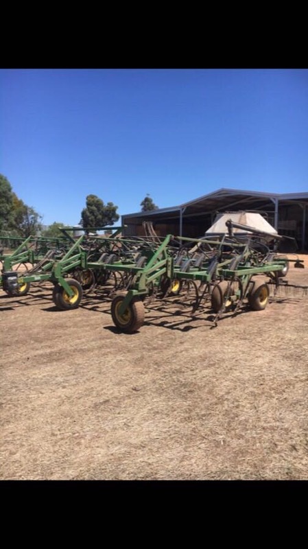 John Deere air seeder