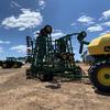 2014 John Deere 1910 Air Cart and 1830 Seeding Bar