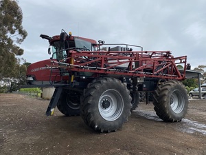 2010 Model CASE IH PATRIOT 4420 Sprayer