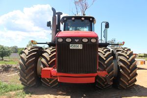 (A132) - 2014 Versatile 520 Tractor