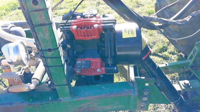 Gold Acres boom spray. 2500 Lt with 18 metre manual fold boom.