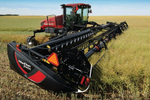 2018-19 Macdon M1170 Windrower with 35 ft head
