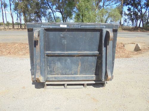  - Bulk Loader Bucket- 2% Buyers Premium on all Lots