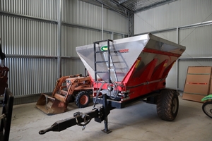 FarmTech AgroMaster Viking 4000 Fertiliser Spreader