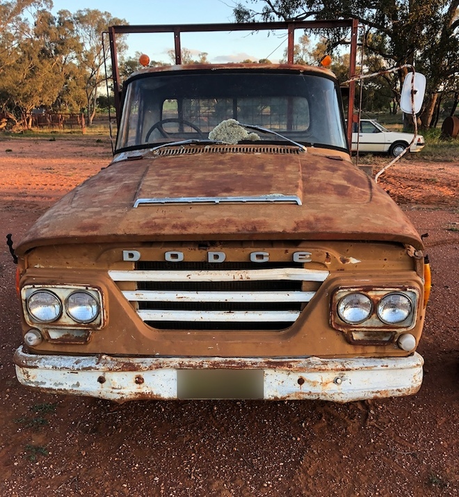 Dodge 353 Truck
