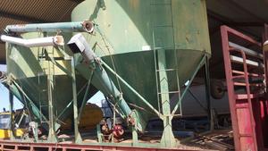 2 x Vennings Bins 4m/t