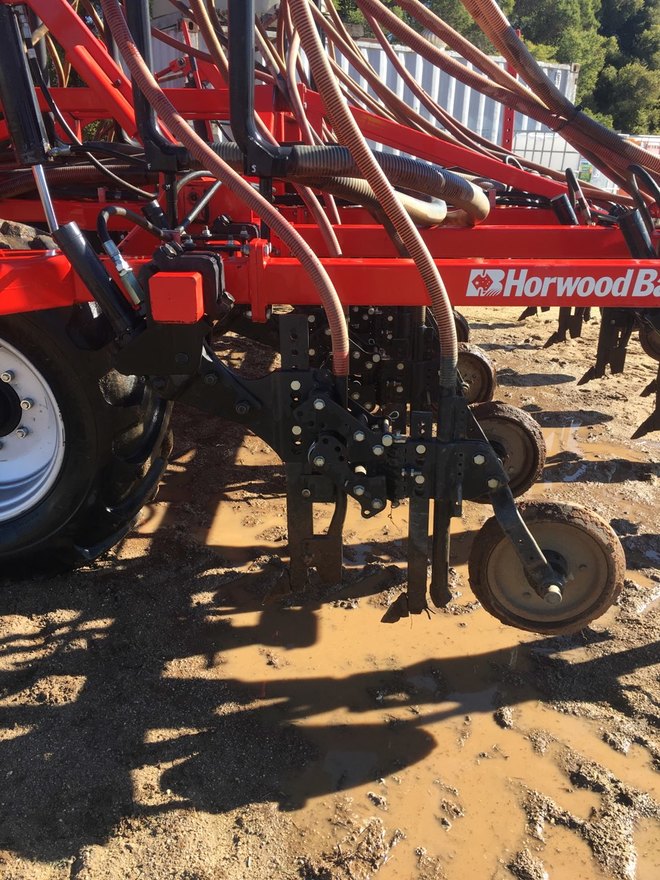 2013 horwood bagshaw P.S.S Bar Air Seeder